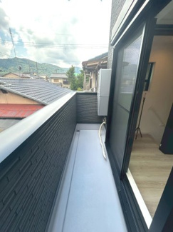 【バルコニー】 | 右京区嵯峨中又町 | 南向きのバルコニー