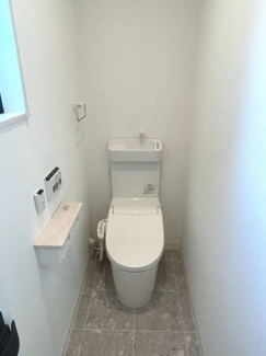 【トイレ】 | 右京区嵯峨中又町 | 《トイレ》TOTO：NewアラウーノV　少ない水できれいに流す、3Dツイスター水流