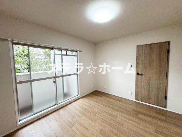 枚方三矢第一次住宅 壱号棟の洋室|個人の部屋や寝室として使える洋室です