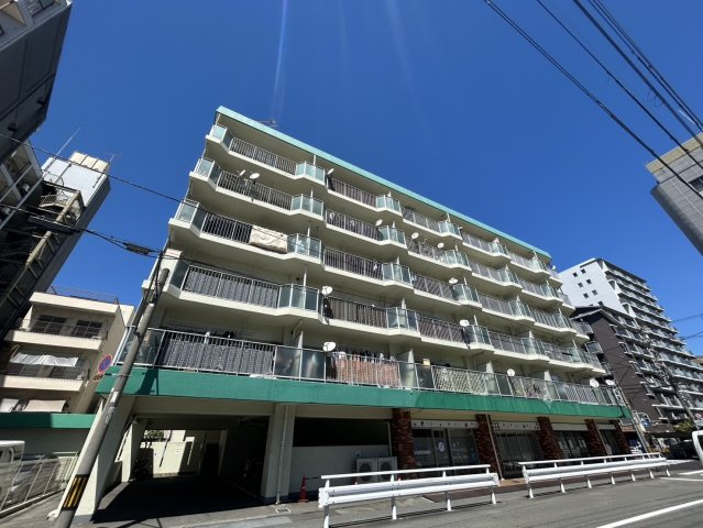 グリーンコーポ西中島の外観