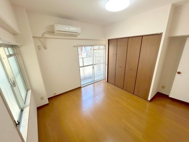 グリーンコーポ西中島の居間・リビング