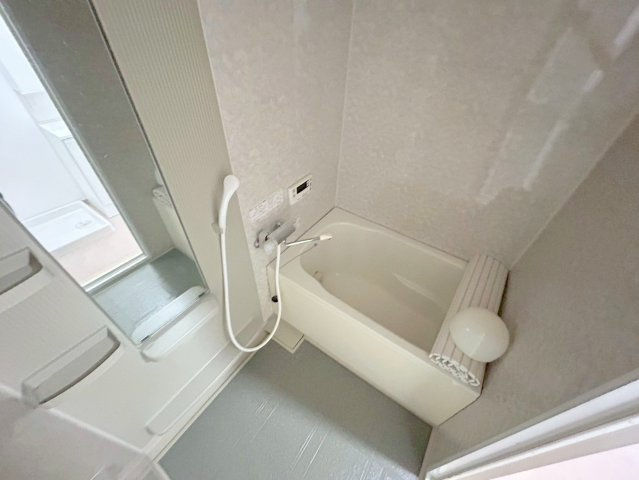 グリーンコーポ西中島の浴室