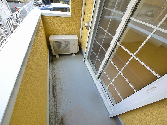 フルールのバルコニー|バルコニーからの眺めを楽しみながら食事をしませんか