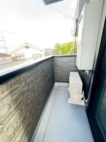アルバス豊川のバルコニー
