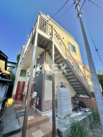 横浜市西区境之谷のアパートの外観