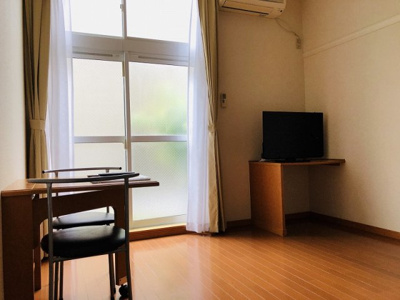 【居間・リビング】 | レオパレスエスポワールⅡ