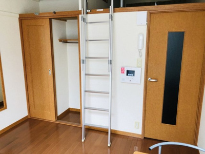 【内装】 | レオパレスエスポワールⅡ | クローゼット