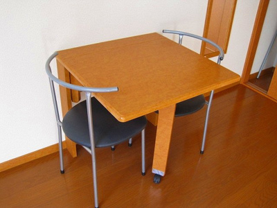 【居間・リビング】 | レオパレスエスポワールⅡ | テーブルセット　折り畳み可