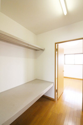 【収納】 | リーラ・コート | ウォークスルークローゼット