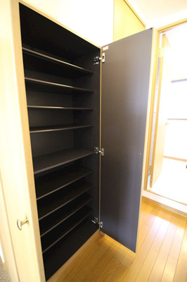 【収納】 | リーラ・コート | シューズボックス