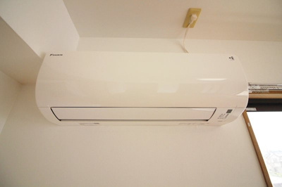【設備】 | リーラ・コート | エアコン