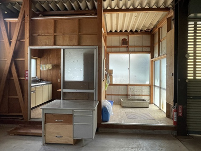 【その他】 | 岡谷市堀ノ内1丁目 中古工場 | 事務所・入口