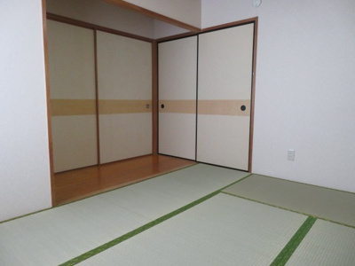 【寝室】
