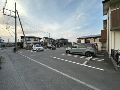 【駐車場】 | La’　Aina（ラ・アイナ）　