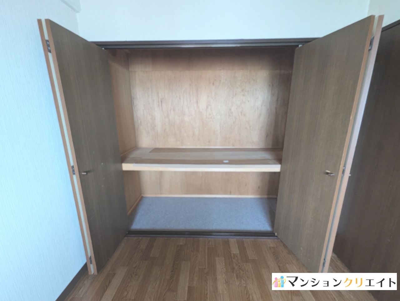 信開ドムス松本の収納|洋室5.0帖のクローゼット