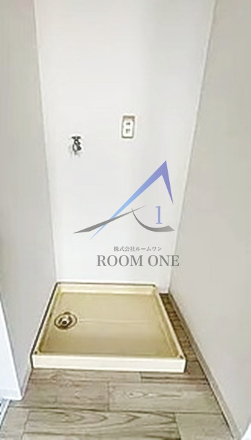 市谷ハイムの設備|洗濯機置き場です。