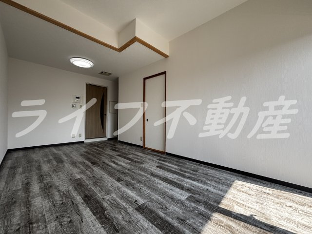 ロアジ花園の居間・リビング|ゆったり過ごせるリビングです