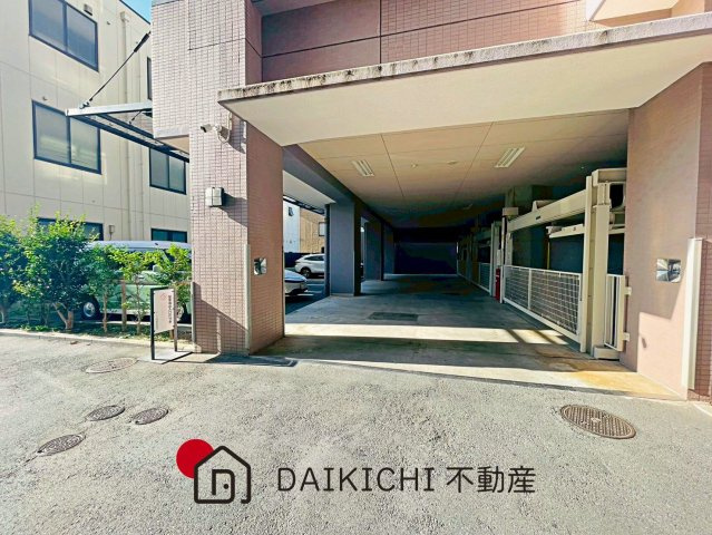【駐車場】 | オーベル鴻巣　中古マンション