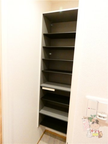 ベレオガーデンズ上中野の収納