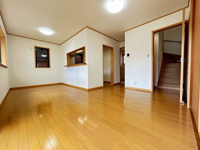 【居間・リビング】 | □■厚木市下荻野 中古戸建■□