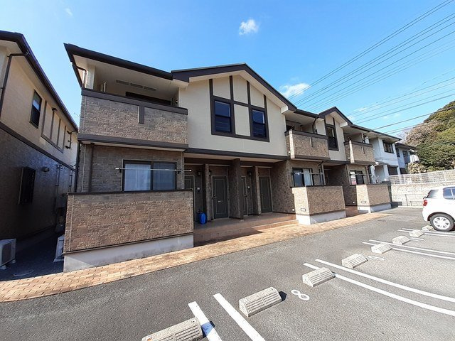 ティーズ・ウィンヒルⅡの外観