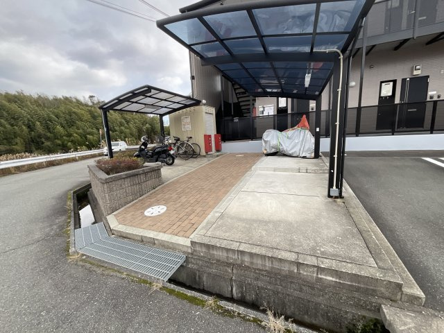 【駐車場】 | アンプルールクラージュKAZUBON