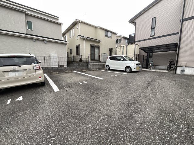 【駐車場】 | アンプルールクラージュKAZUBON