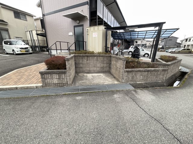 【駐車場】 | アンプルールクラージュKAZUBON