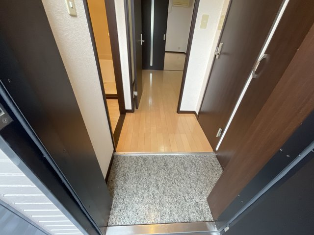 【玄関】 | アンプルールクラージュKAZUBON
