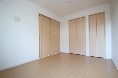 【寝室】 | ブルーメ