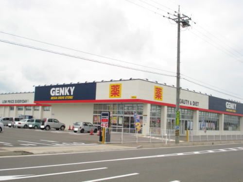 リヴァージュ　Ｋの周辺|ヤマキシ金津店まで900m