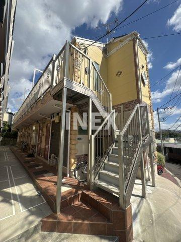 横浜市神奈川区神大寺４丁目のアパートの外観