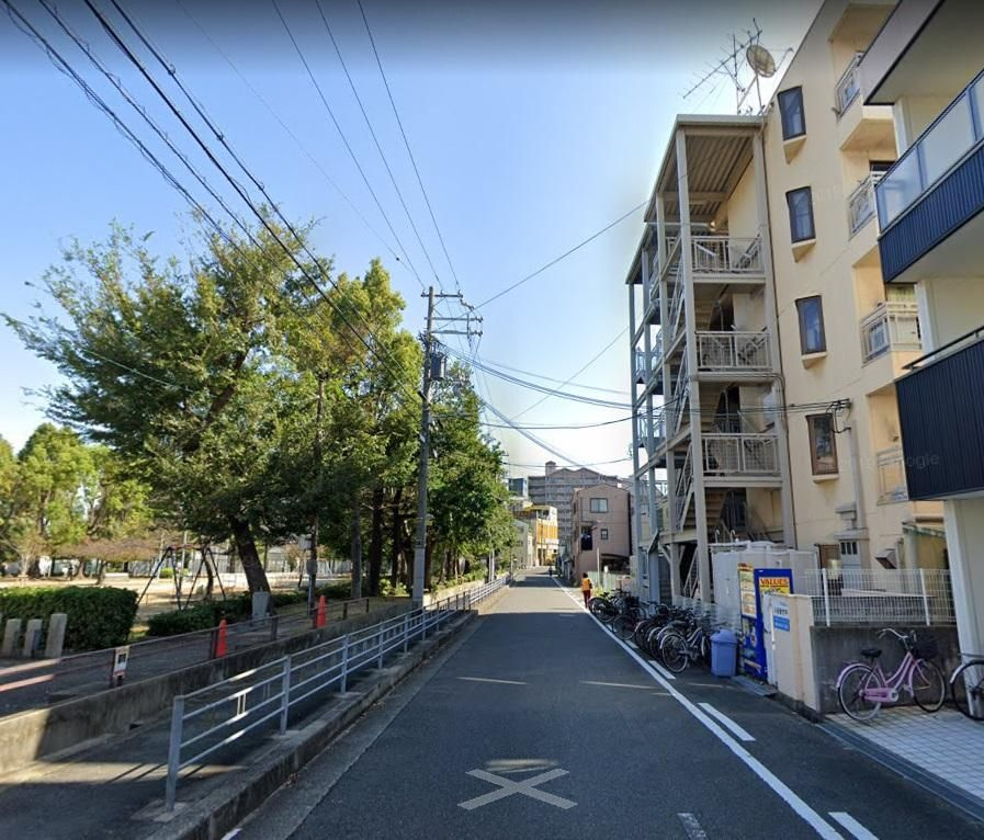 大阪市住之江区新北島２丁目のビル