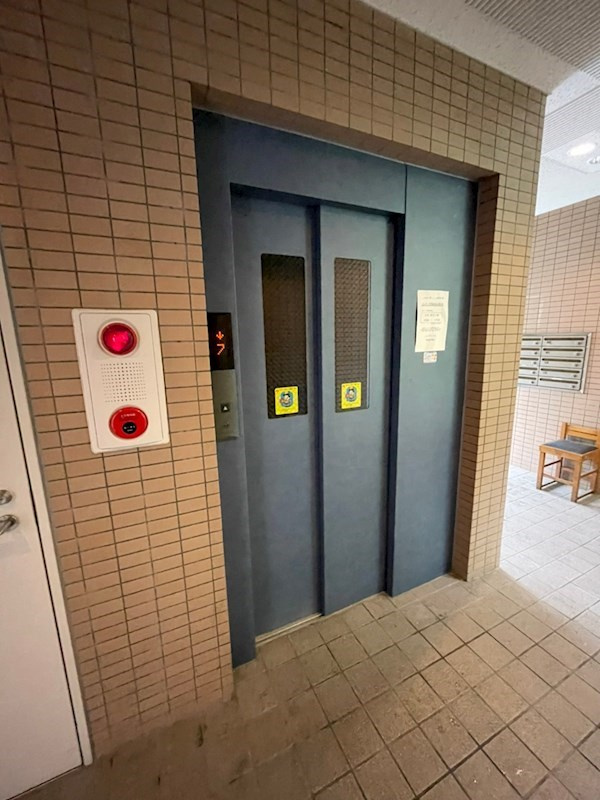 ハイツまやの外観