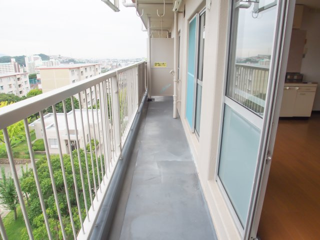 新多聞第2住宅109号棟のバルコニー