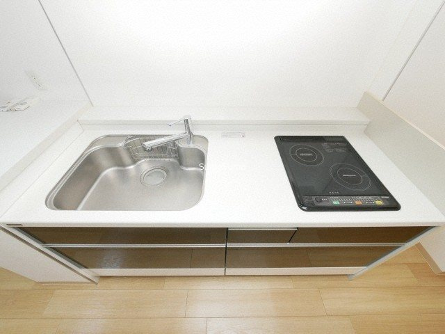 コンソラーレ土佐堀のキッチン|キッチンでお料理をお楽しみください