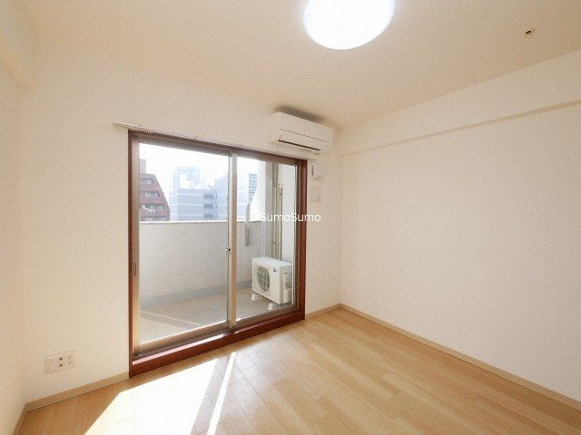 コンソラーレ土佐堀の寝室|落ち着いて過ごせるお部屋なので、寝室にいかがでしょうか