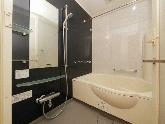 コンソラーレ土佐堀の浴室|きれいなお風呂です