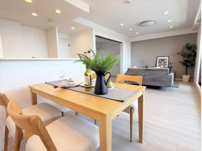 【居間・リビング】 | アイルシティ御器所2 | キャンペーン対象物件です♪詳細は弊社ホームページもしくはスタッフまでお気軽にお問合せ下さいませ♪ お役に立てる自信があります♪