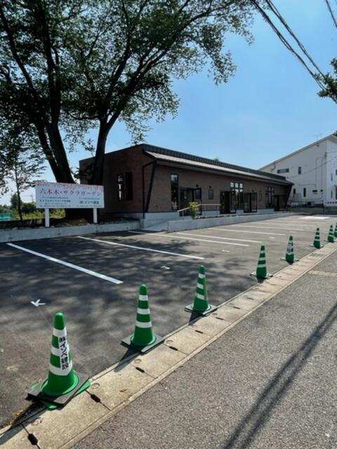 六本木・サクラガーデンBの駐車場