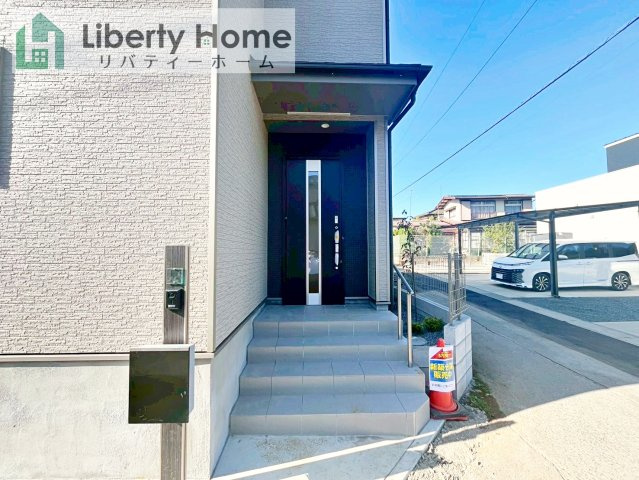 土浦市烏山4丁目　新築戸建　B号棟のエントランス