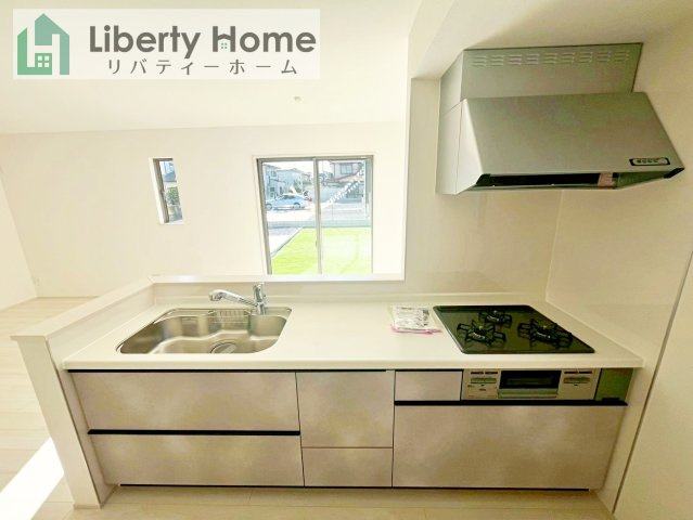 土浦市烏山4丁目　新築戸建　B号棟のキッチン