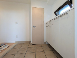 【玄関】 | アルファグランデ成田六番街