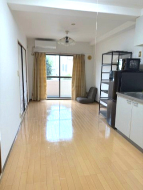 シャルムロアイヤル朝霧の居間・リビング