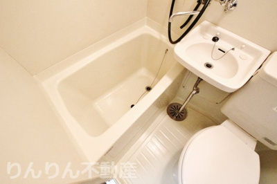 【浴室】 | コーポヤマモト | お風呂で日々の疲れを落としましょう