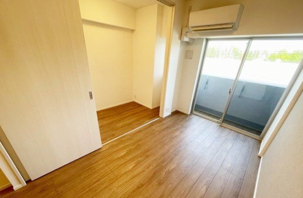 アジールコート三宿テラス　角部屋　礼金0　楽器相談　ペット相談の居間・リビング