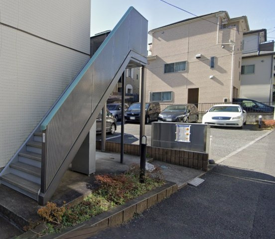 ドミール藤のエントランス