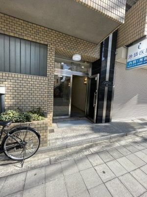 【エントランス】 | グランドハイツ北 | 毎日通るエントランスはこのようになっています