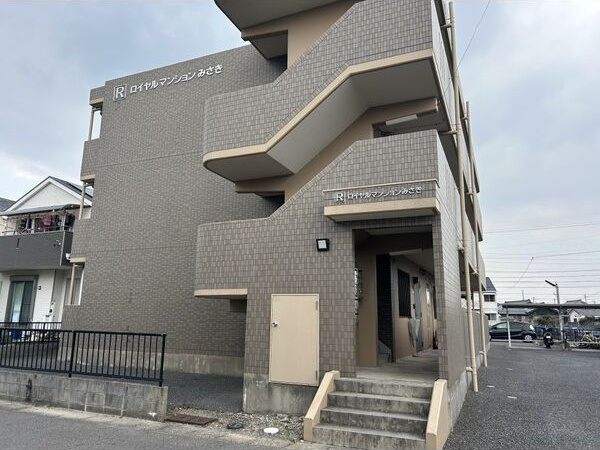 ロイヤルマンションみさき　　刈谷市近郊の賃貸はクラスホーム刈谷店のエントランス
