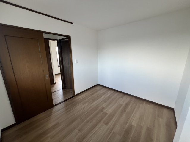 清滝中古戸建の洋室|スタンダードな洋室です